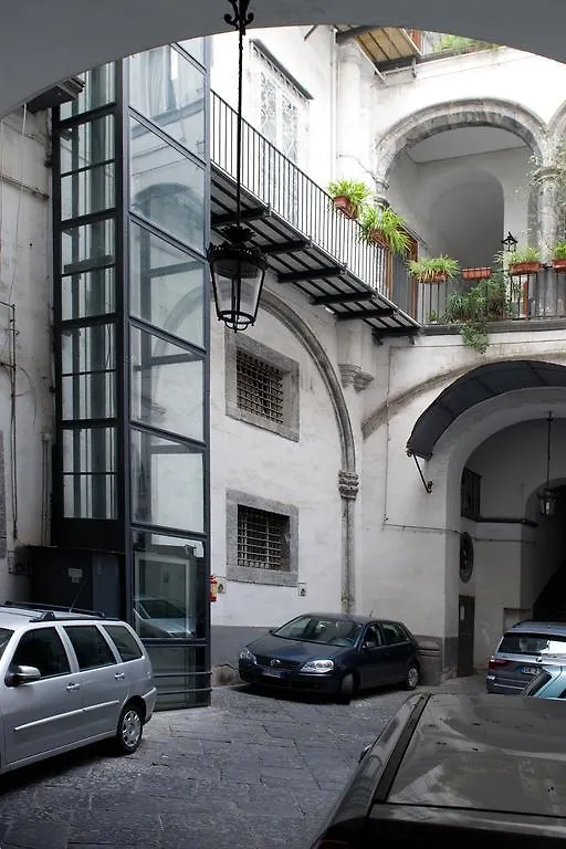 Domus Decumana Apartment Naples