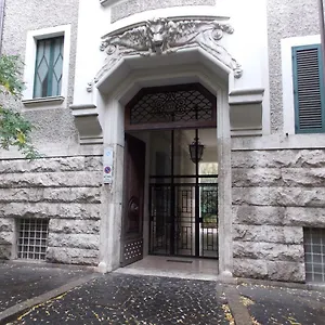 https://holiday-house-roma-vaticano.it-romehotels.com